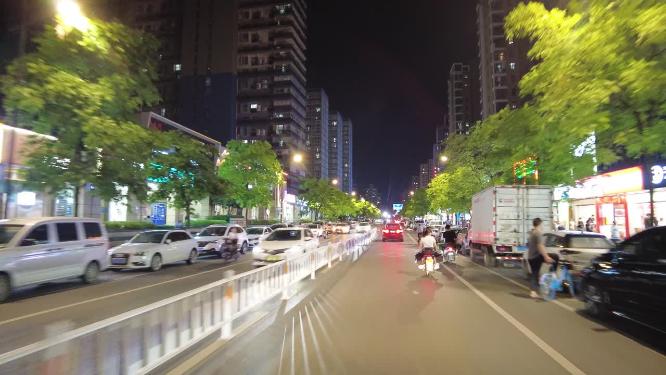 夜晚马路夜景