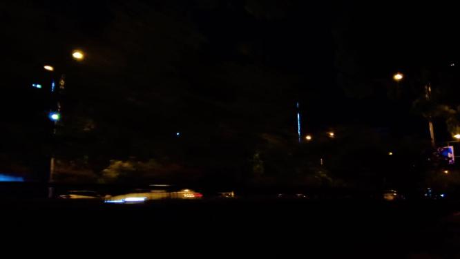 夜晚马路路灯汽车窗外的风景视频素材40