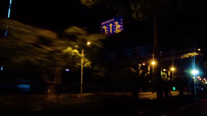 夜晚马路路灯汽车窗外的风景视频素材44