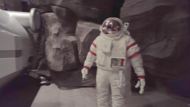 宇宙飞船和宇航员