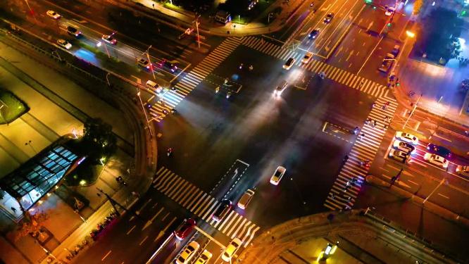 杭州城市十字路口夜景车流视频素材4