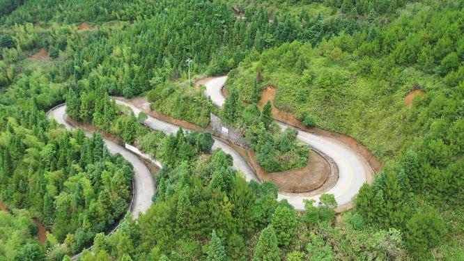 福建省 泉州市 德化县 春美乡 十八格盘山公路 山路 公路