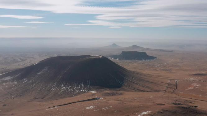 4k航拍内蒙古乌兰察布火山地质公园