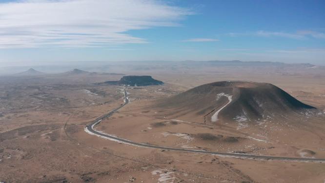 4k航拍内蒙古乌兰察布火山地质公园