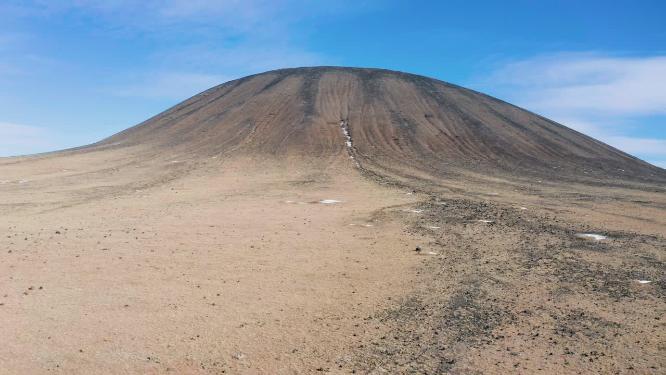 4k航拍内蒙古乌兰察布火山地质公园
