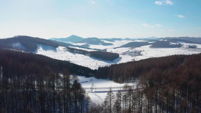 4k航拍雪后的山林