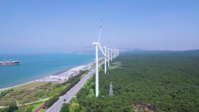 4k航拍山东威海风车海岸