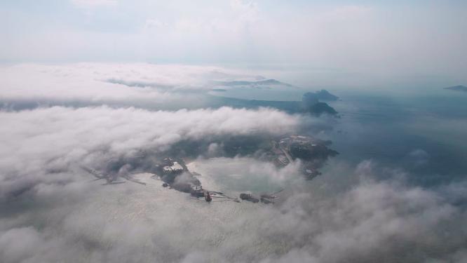 4k航拍山东威海成山头平流雾