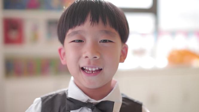 幼儿园孩子笑容玩耍积木绘画活动