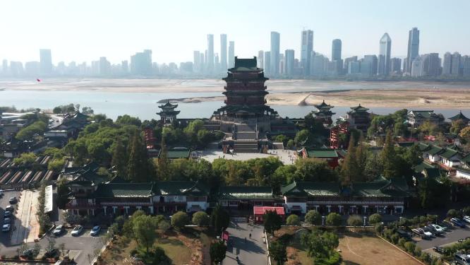 南昌滕王阁晴天大气全景航拍