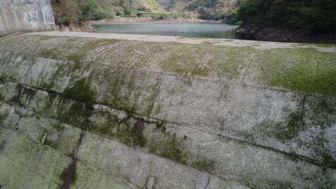 廖宅水库青山碧水