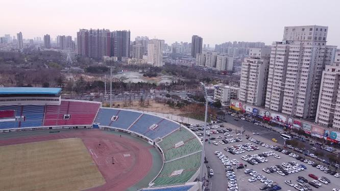 河南新乡体育场 