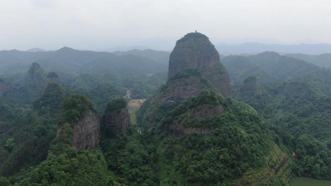 航拍湖南怀化通道独岩公园丹霞地貌
