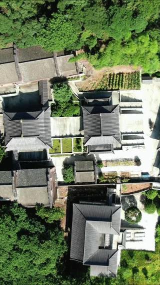 航拍湖南湘潭昭山风景区昭山古寺