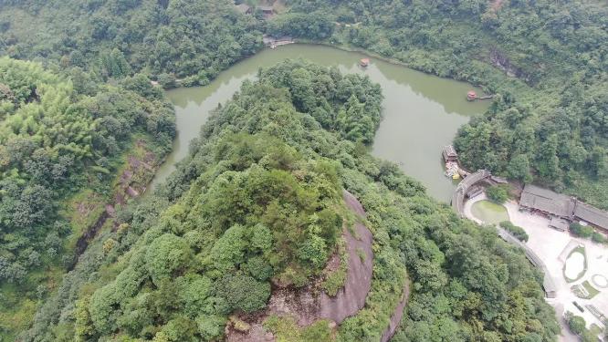 航拍湖南怀化通道独岩公园丹霞地貌