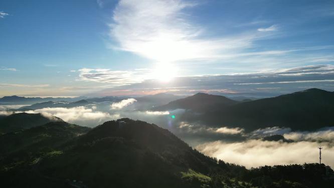 航拍湖北神农架神农顶景区高山云海日落夕阳