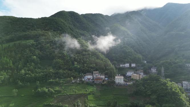 航拍湖北神农架红坪镇