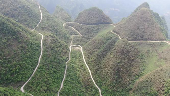 航拍高山盘山公路