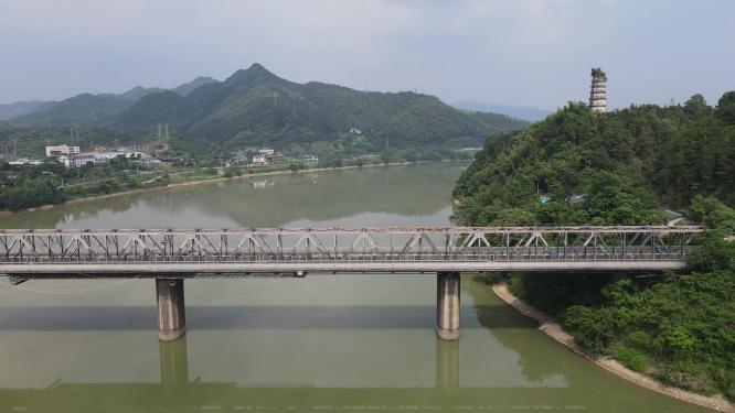 航拍跨江铁路大桥