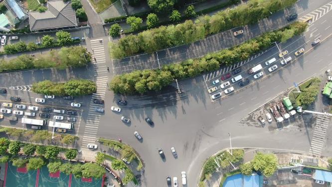 航拍湖北武汉城市大道交通
