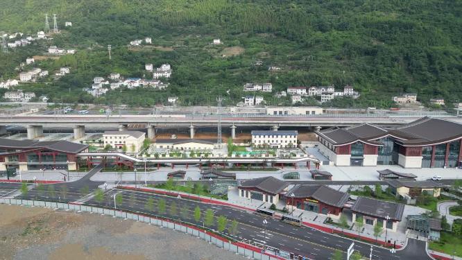 航拍湖北宜昌兴山县建设