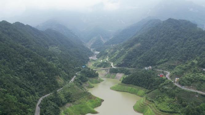 航拍湖北宜昌兴山县高山自然风光