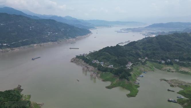 航拍湖北宜昌兴山县高山自然风光
