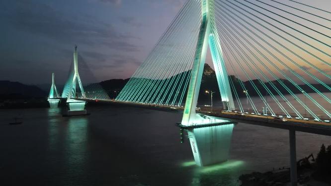 航拍湖北宜昌夷陵长江大桥夜景