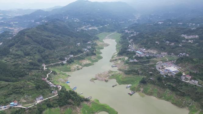 航拍湖北宜昌高山长江风光