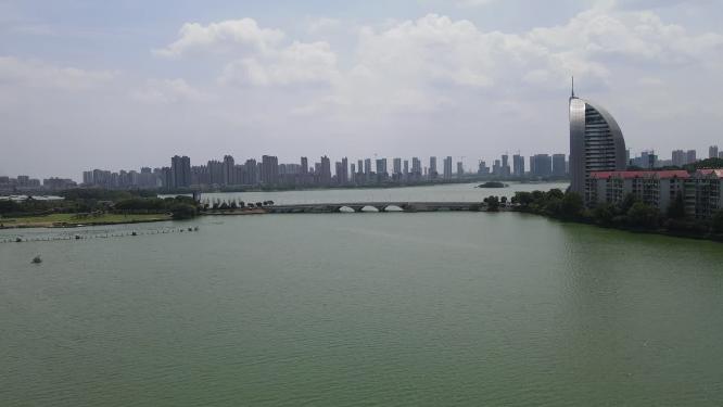 航拍湖北鄂州东洋澜湖湿地公园