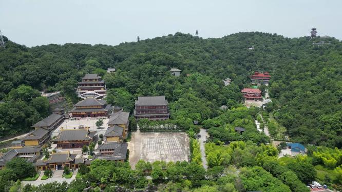 航拍湖北鄂州西山风景区古灵泉寺