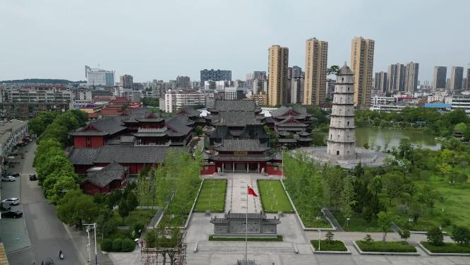 航拍湖北黄冈安国寺景区古建筑