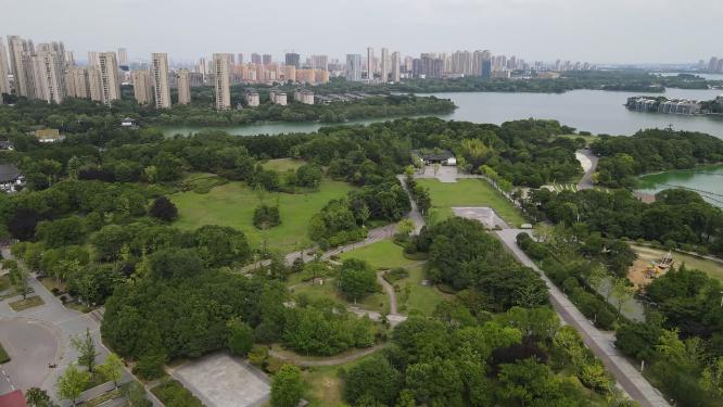 航拍湖北黄冈遗爱湖公园4A景区