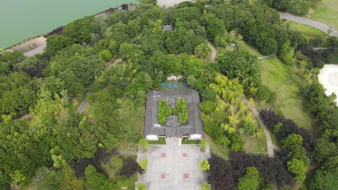 航拍湖北黄冈遗爱湖公园苏东坡纪念馆