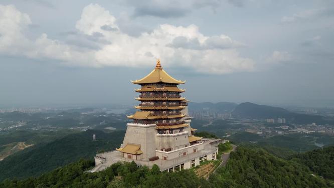 航拍湖北黄石东方山风景区东昌阁