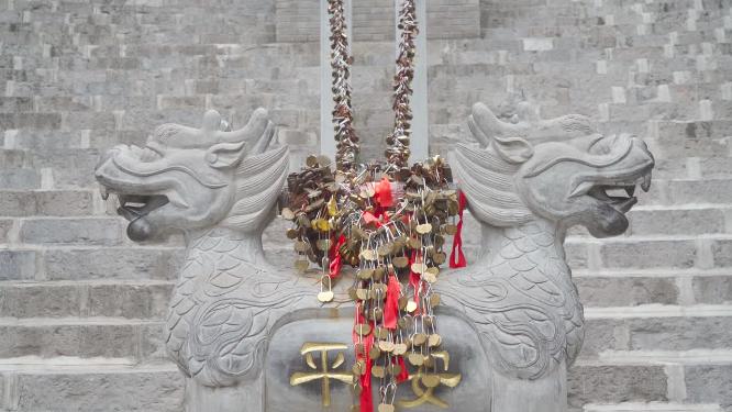 祈福平安雕像