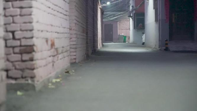 老旧小区街道夜景实拍