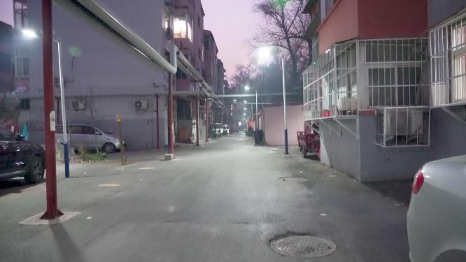 老旧小区街道夜景实拍