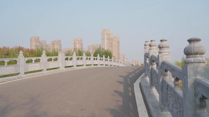 城市公园石桥石刻