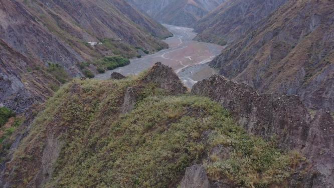 云南东川境内泥石流赛道地区的风景