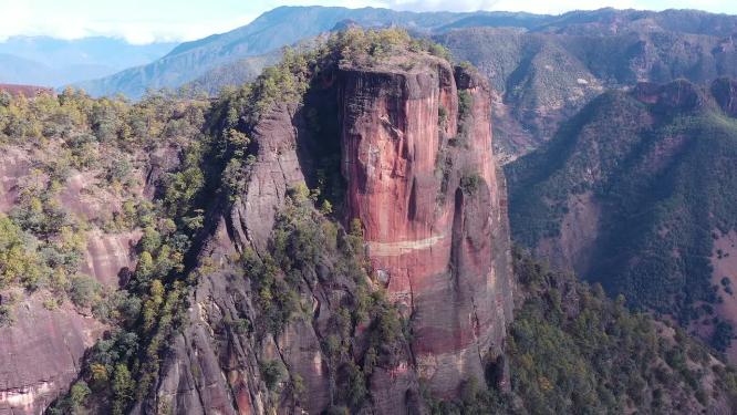 云南千龟山主峰近景航拍