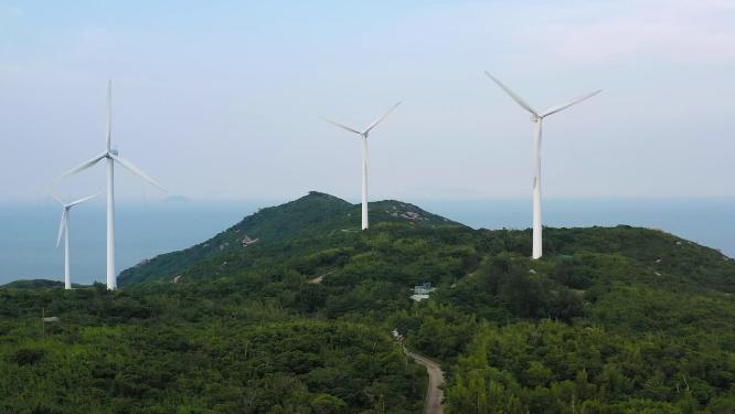 东澳岛素材山顶风车