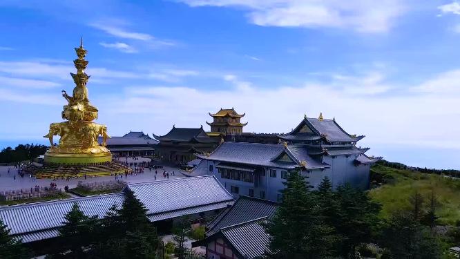 4K航拍四川峨眉山金顶大佛视频