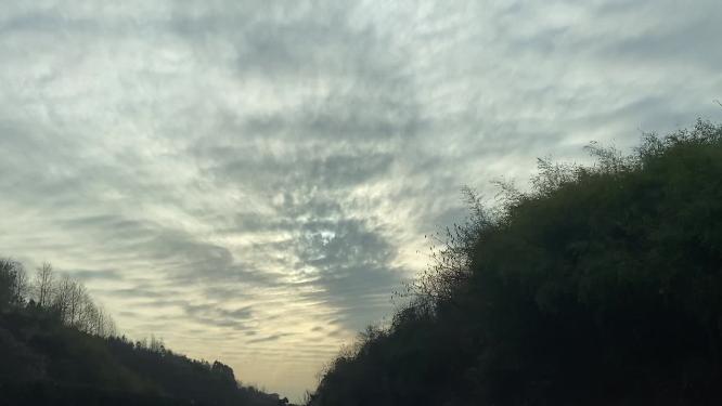 高速公路 晚霞