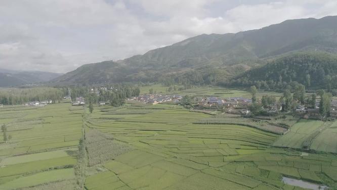 山区小镇乡村田野航拍