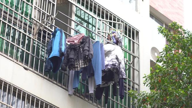 户外晾衣服