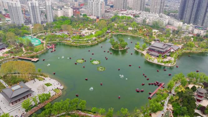 航拍 陕西 西安 兴庆公园 人工湖 延时 游船 春季