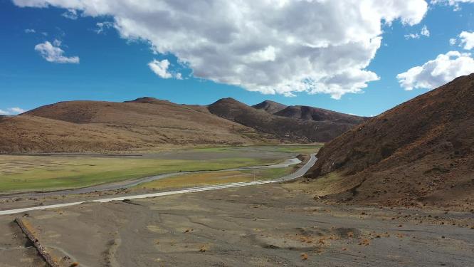西藏公路航拍