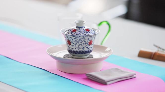 茶艺茶碗特写横移镜头