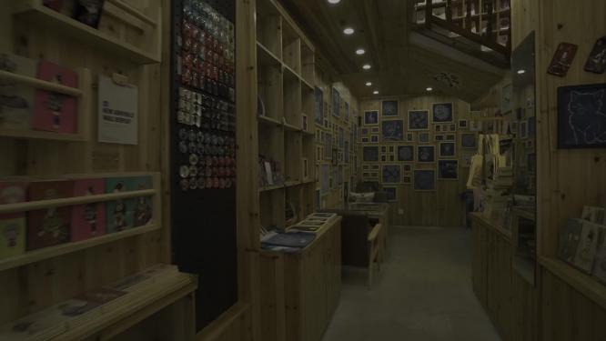 贵州肇兴侗寨路边街铺插画花瓶diy